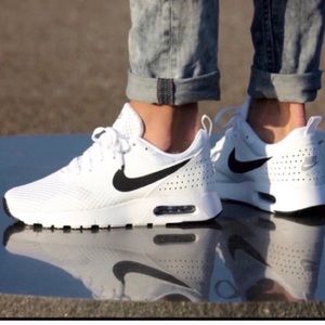 Nike Air Max Tavas